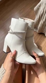 Bota Feminina Com Strass Salto Grosso Médio Bloco Ref. 20/131