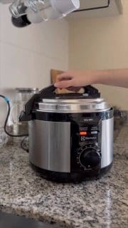 Panela de Pressão Elétrica Electrolux por Rita Lobo 5L