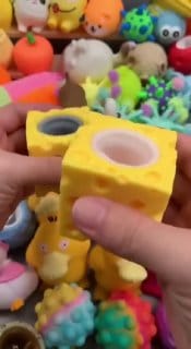 Brinquedos De Rato Com Queijo Squishy Toys Funny Rat Cup Squeeze for Kids Stress Reliever DGE