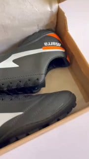 Chuteira Society Masculina com Travas Antiderrapantes