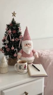 Boneco Papai Noel Rosa Em Pé Pelúcia Decoração Natal 38cm