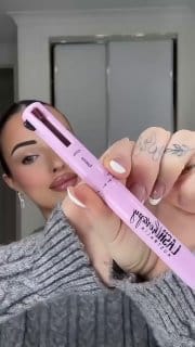 Caneta de Maquiagem 4 em 1 à Prova d'Água