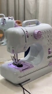 Mini Máquina de Costura Multifuncional Bivolt