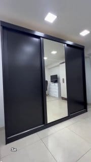 Guarda-roupa Sevilha 3 portas e 6 gavetas