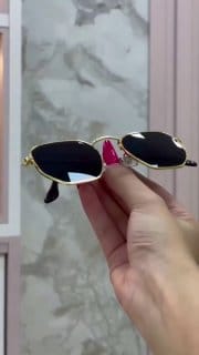 Óculos de Sol Feminino com Armação Hexagonal