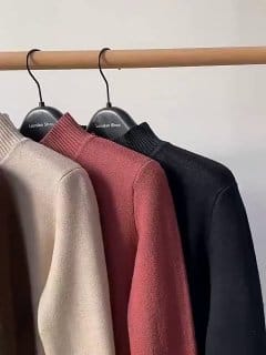 Um Novo Suéter Grosso De Gola Alta Para Mulheres No Inverno 2026 , Combinado Com Elegante top Térmico De Outono E